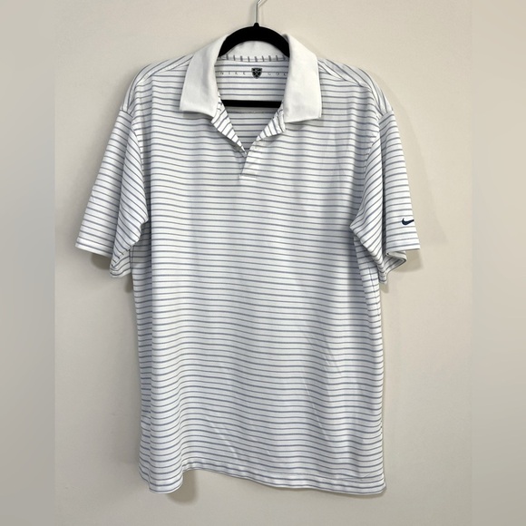 Nike Men’s Golf Shirt. Excellent Condition. Size L - Picture 1 of 6